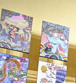 Triển lãm “Sắc màu truyền thống” đánh thức không gian đền Quan Đế