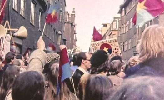 Thụy Điển trao tặng Việt Nam bộ phim tài liệu về ngày 30/4/1975