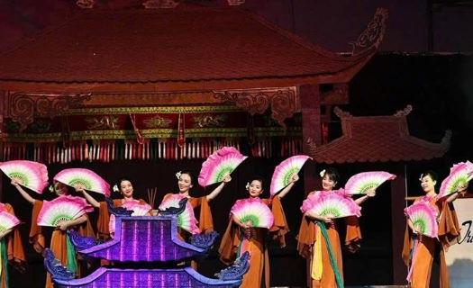 Sân khấu đang thiếu điều gì để bứt phá?