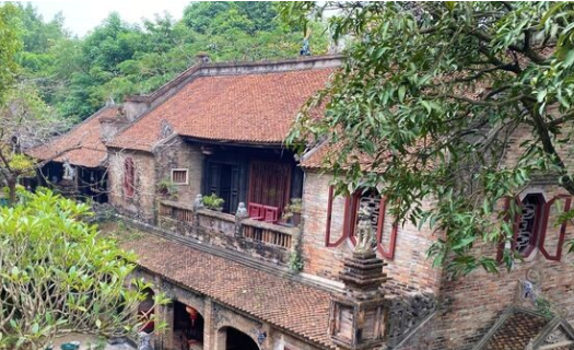 Việt Phủ Thành Chương: Bức tranh độc bản bằng đất đá