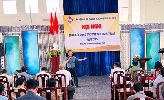 Đẩy mạnh phát triển văn học, nghệ thuật trong thời kỳ mới