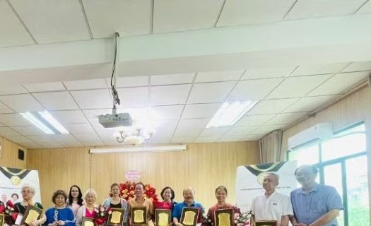 Tôn vinh các nghệ sĩ có nhiều cống hiến cho nền âm nhạc Việt Nam