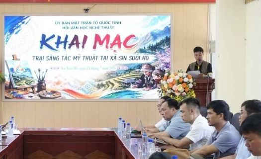 Khai mạc trại sáng tác mỹ thuật “Vẻ đẹp đất và người Lai Châu” tại Sin Suối Hồ