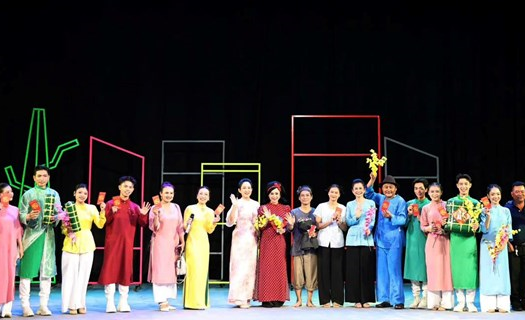 Nhà hát Kịch TP.HCM: “Mã đáo khai xuân” và “Ra giêng anh cưới em” mở màn sân khấu Tết 2026