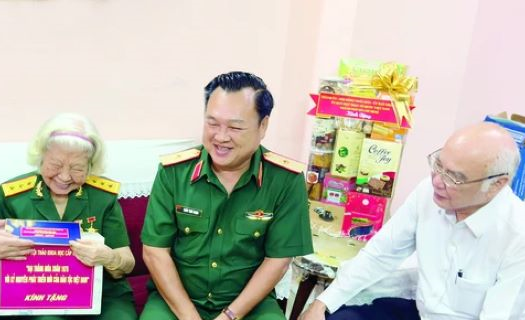 Hội thảo khoa học cấp quốc gia Kỷ niệm 50 năm Ngày Giải phóng miền Nam, thống nhất đất nước