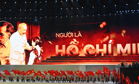 Tổng Bí thư Tô Lâm dự chương trình nghệ thuật đặc biệt "Dưới lá cờ vẻ vang của Đảng”