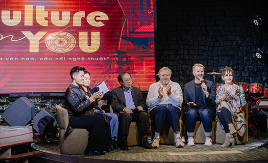 Chuỗi sự kiện nghệ thuật dành cho giới trẻ ở Việt Nam: Huyền thoại Broadway Philip Quast tham gia