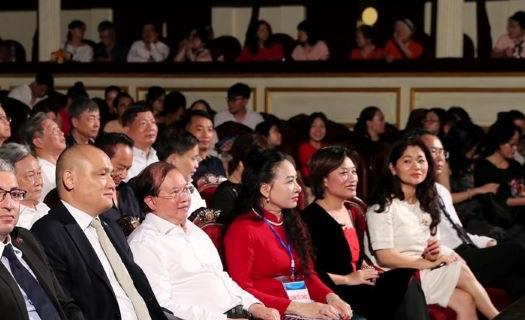 “Chạm tới ước mơ” - khởi đầu cho những ước mơ nghệ thuật bay xa