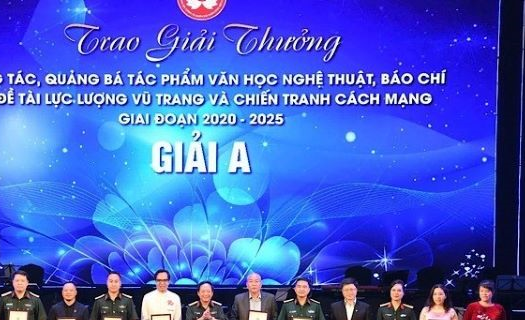 Trao 208 giải văn học nghệ thuật, báo chí về đề tài lực lượng vũ trang và chiến tranh cách mạng