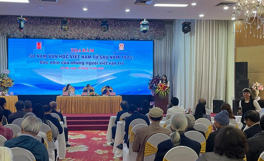 Văn chương Việt Nam từ sau năm 1975 qua góc nhìn của các cây viết trẻ