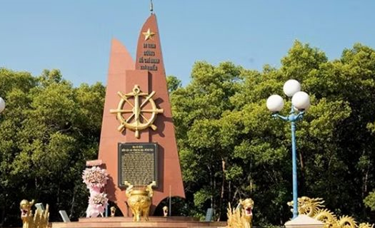 Gợi mở cho văn nghệ sĩ sáng tác những tác phẩm có giá trị hướng tới kỷ niệm các sự kiện lớn của dân tộc