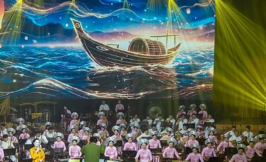 Dàn nhạc Dân tộc Việt Nam tôn vinh vẻ đẹp truyền thống qua đêm diễn mừng kỷ niệm 70 năm thành lập Học viện Âm nhạc Quốc gia Việt Nam